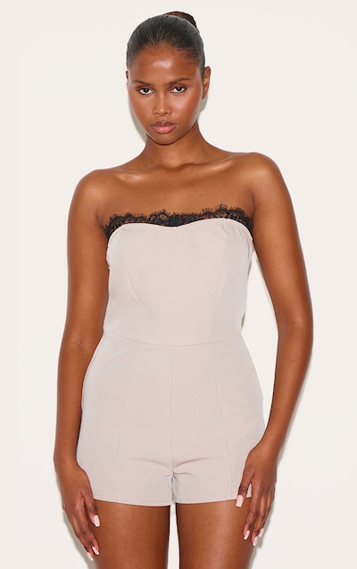 Combishort bustier tissé taupe à détail en dentelle