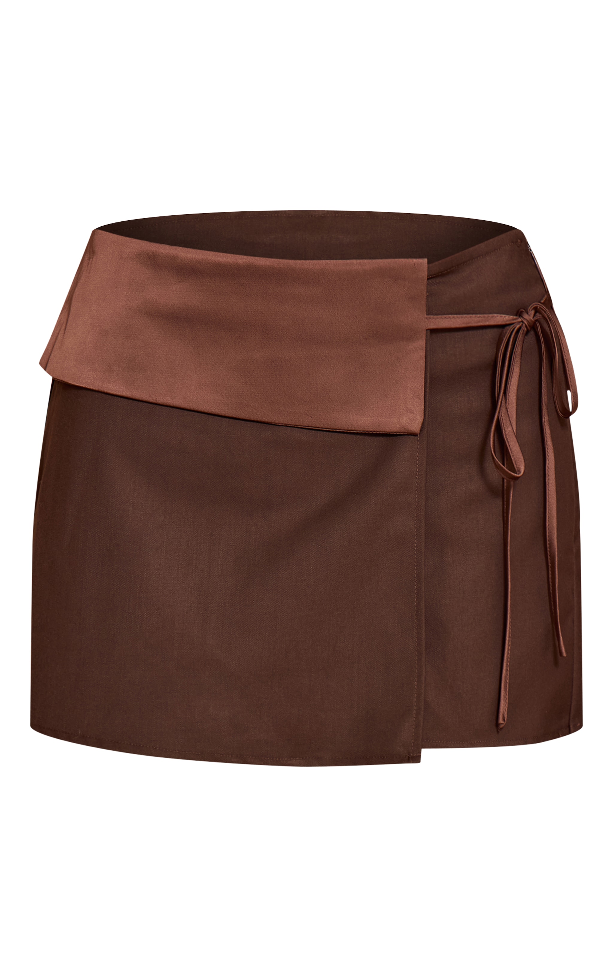 Jupe-short portefeuille satinée chocolat à bande sur la taille image 6