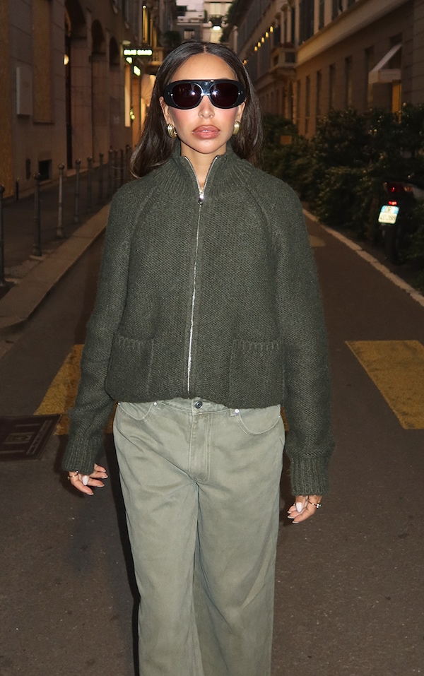 Cardigan en maille tricot vert olive à zip et poches