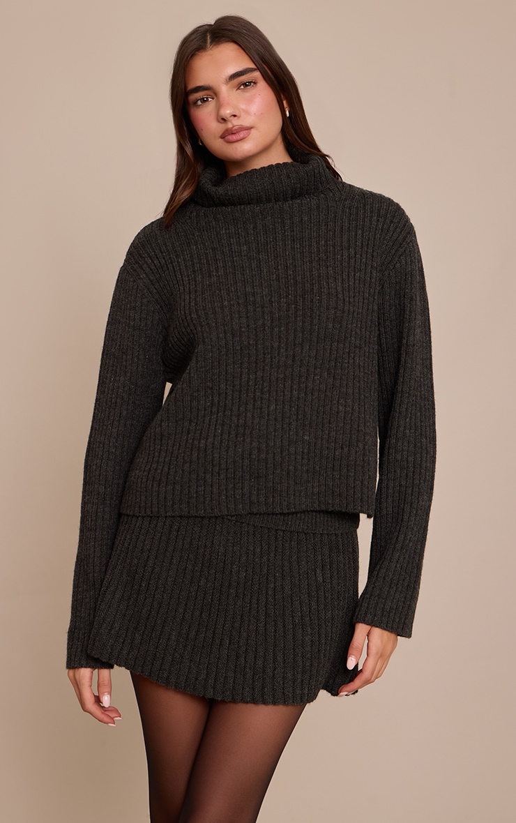 Grey Pleated Knitted Mini Skirt  image 4