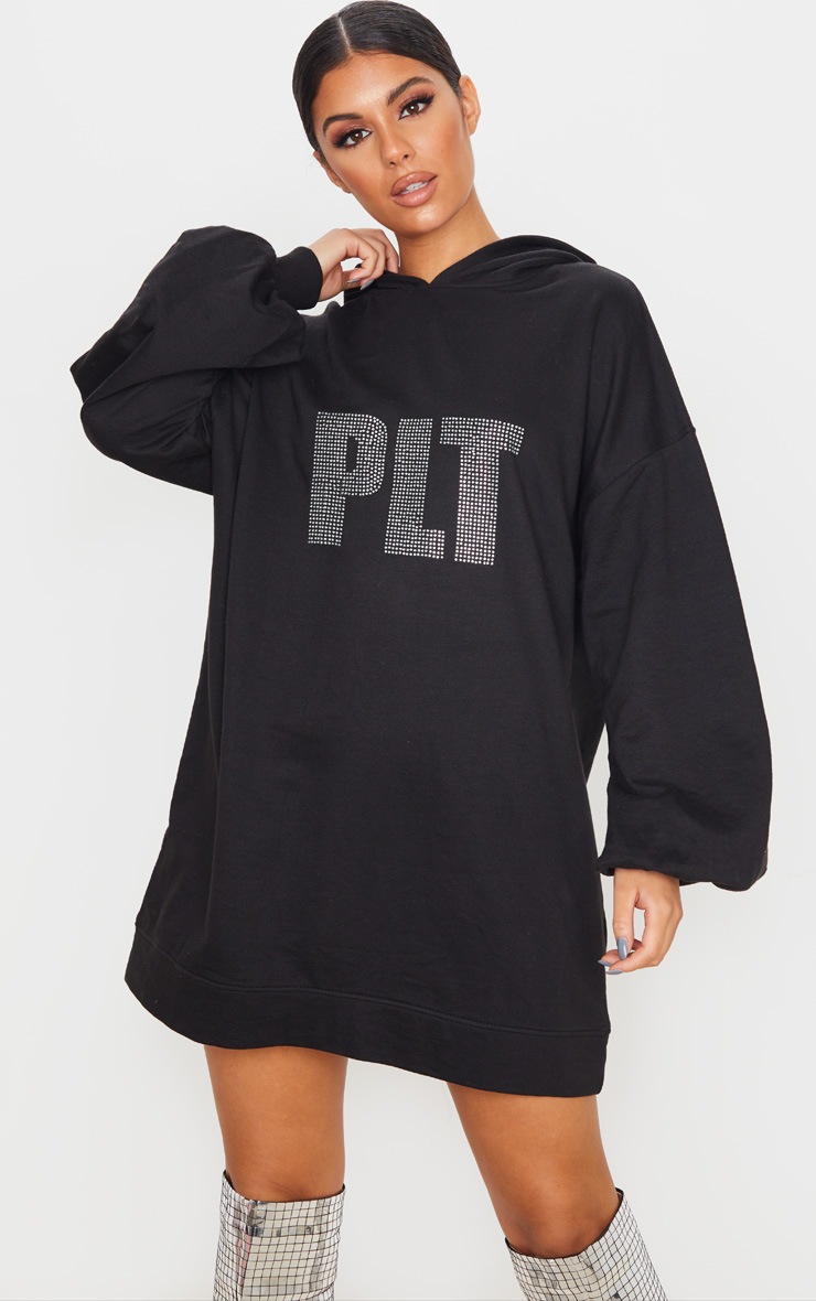 PRETTYLITTLETHING - Robe pull noire à capuche et slogan strassé