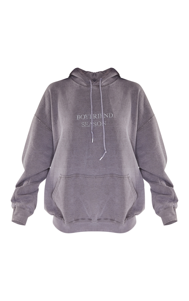 Hoodie gris anthracite délavé à slogan Boyfriend Season brodé image 5