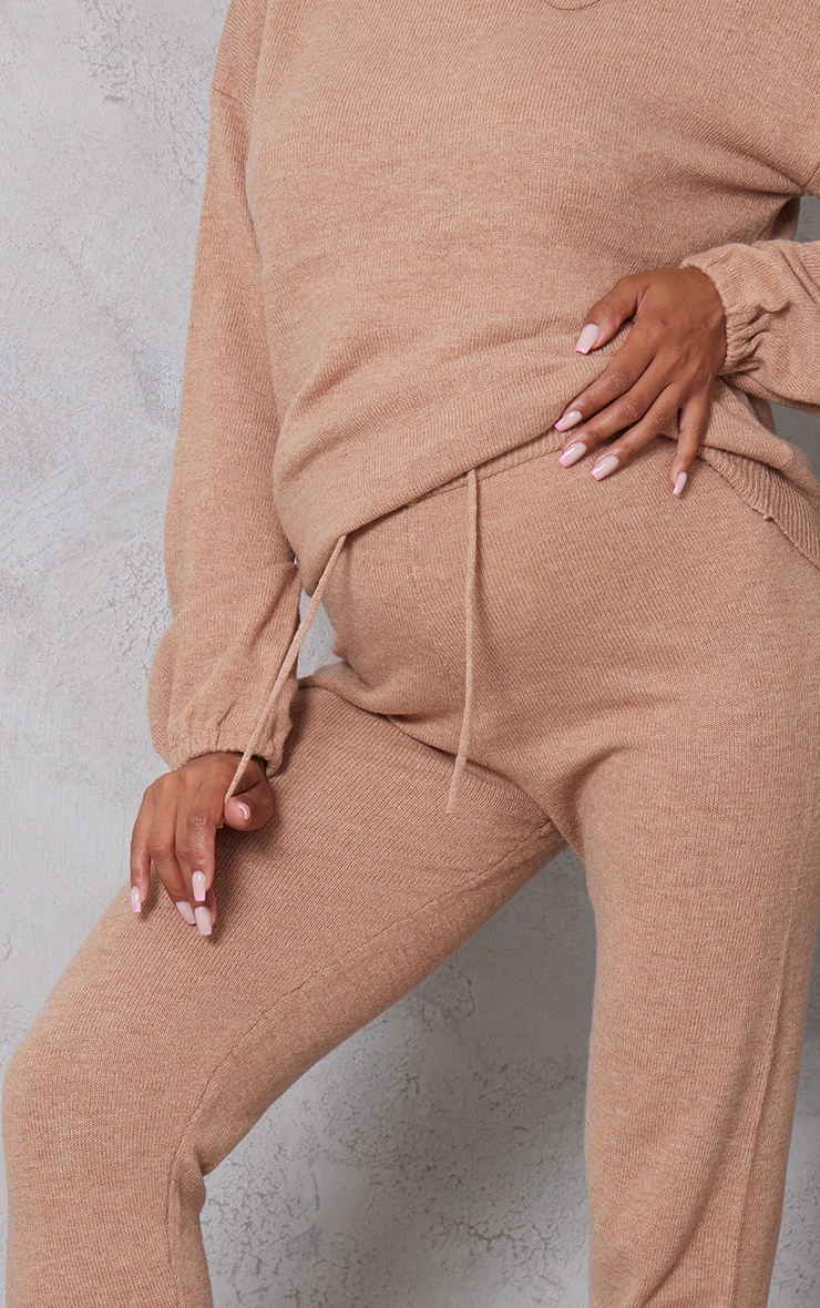 Maternity Camel Knitted Legging image 4