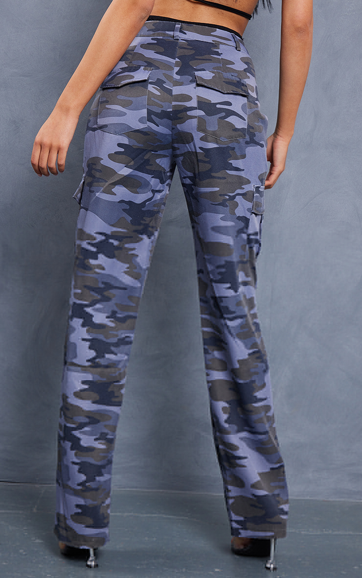 Tall Pantalon style cargo asymétrique gris imprimé camouflage image 3
