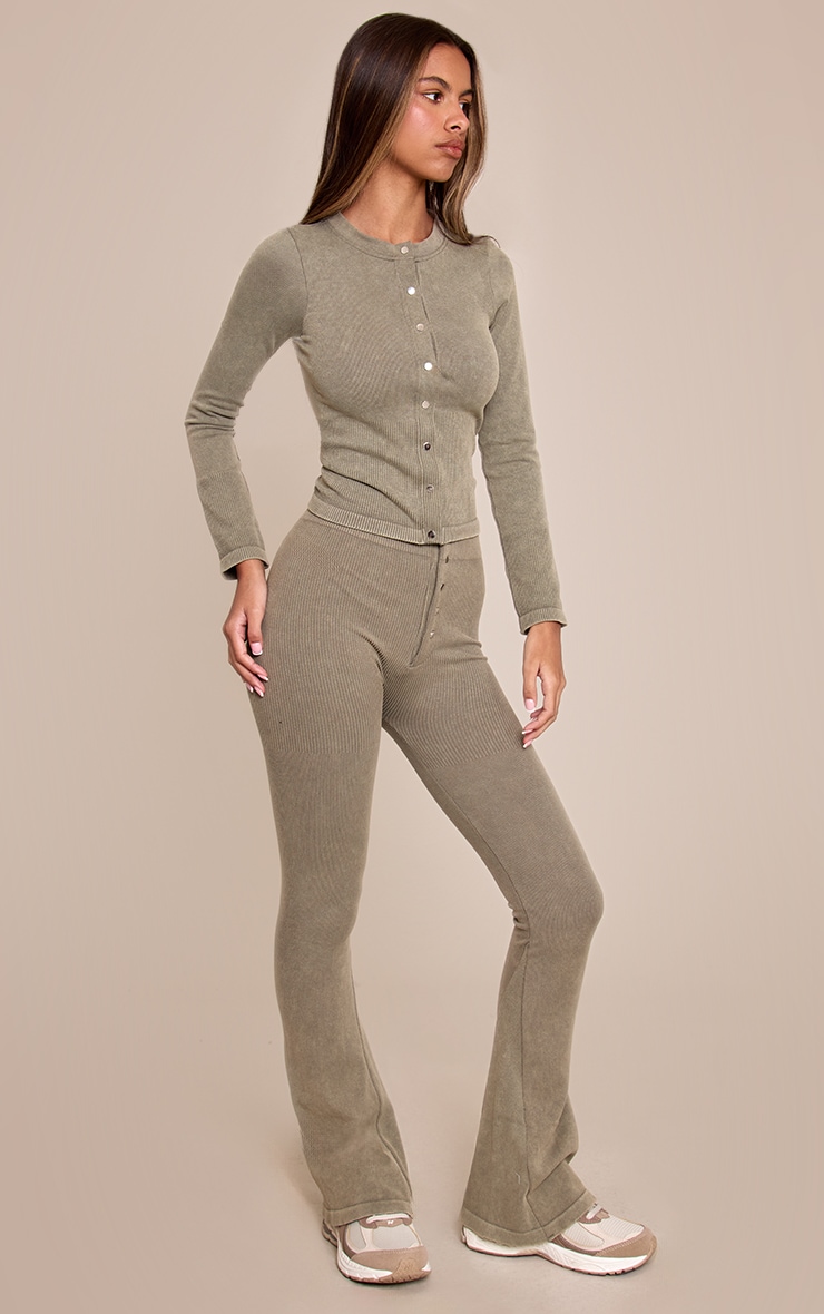 Petite Legging flare côtelé vert olive à contours et boutons image 2