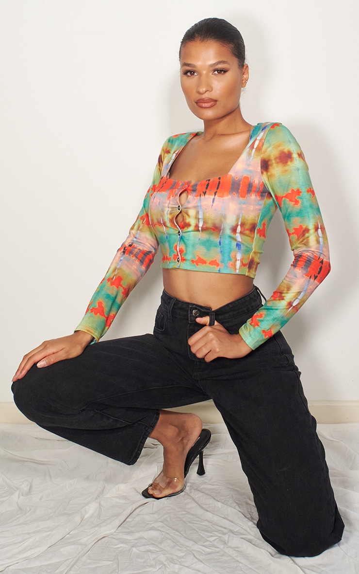 Crop top vert délavé à boutons et manches longues 1