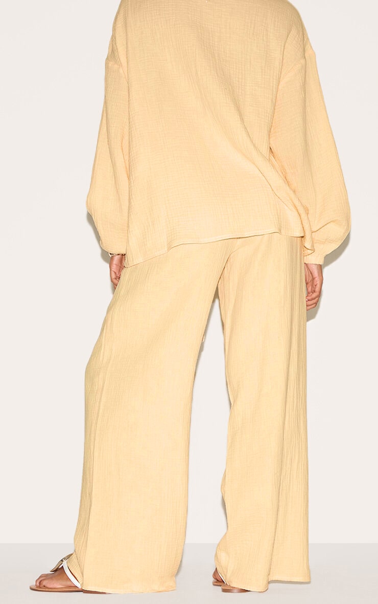 Pantalon large en étamine texturée citron image 3