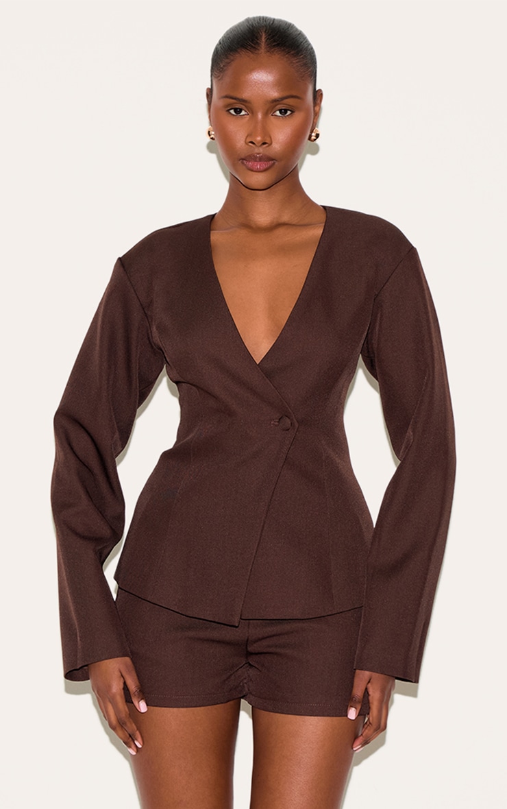 Short de tailleur chocolat profond à taille mi-haute image 4
