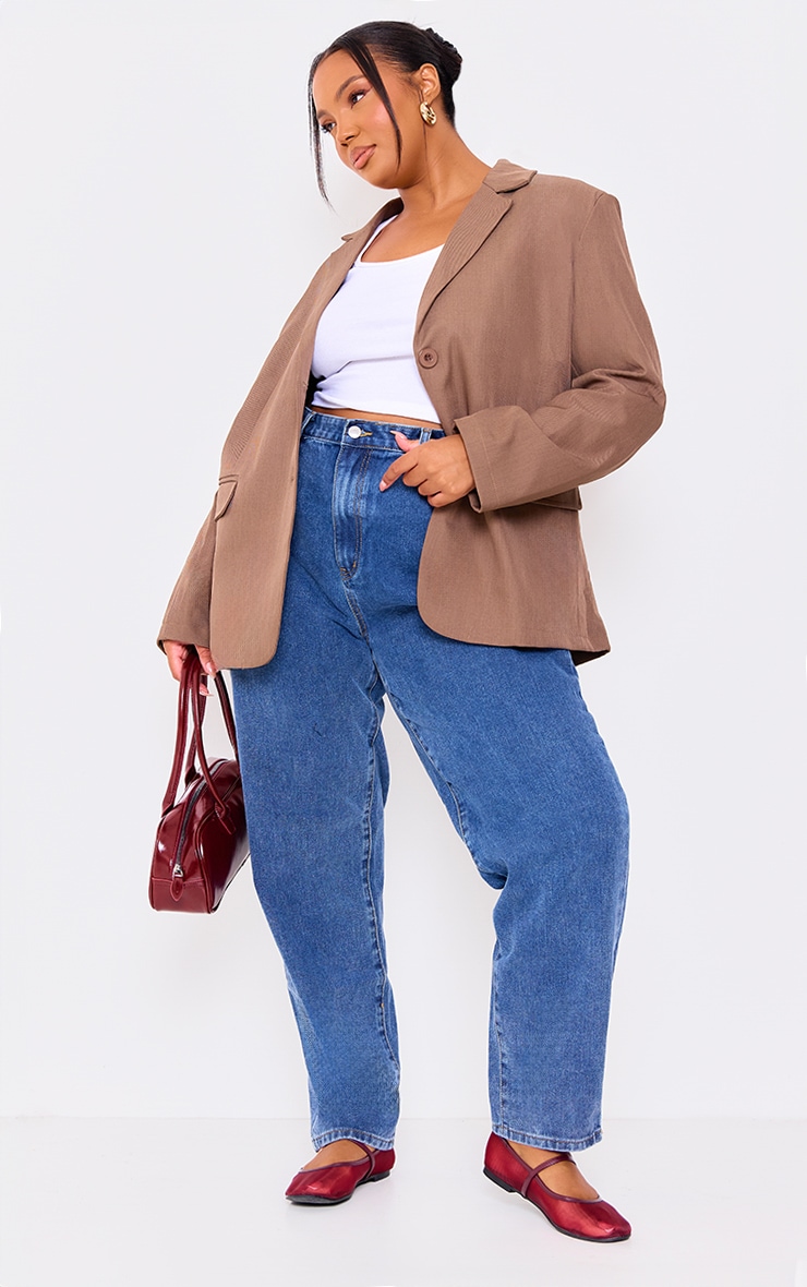 PRETTYLITTLETHING Plus Vintage Wash Mom Jeans image 1