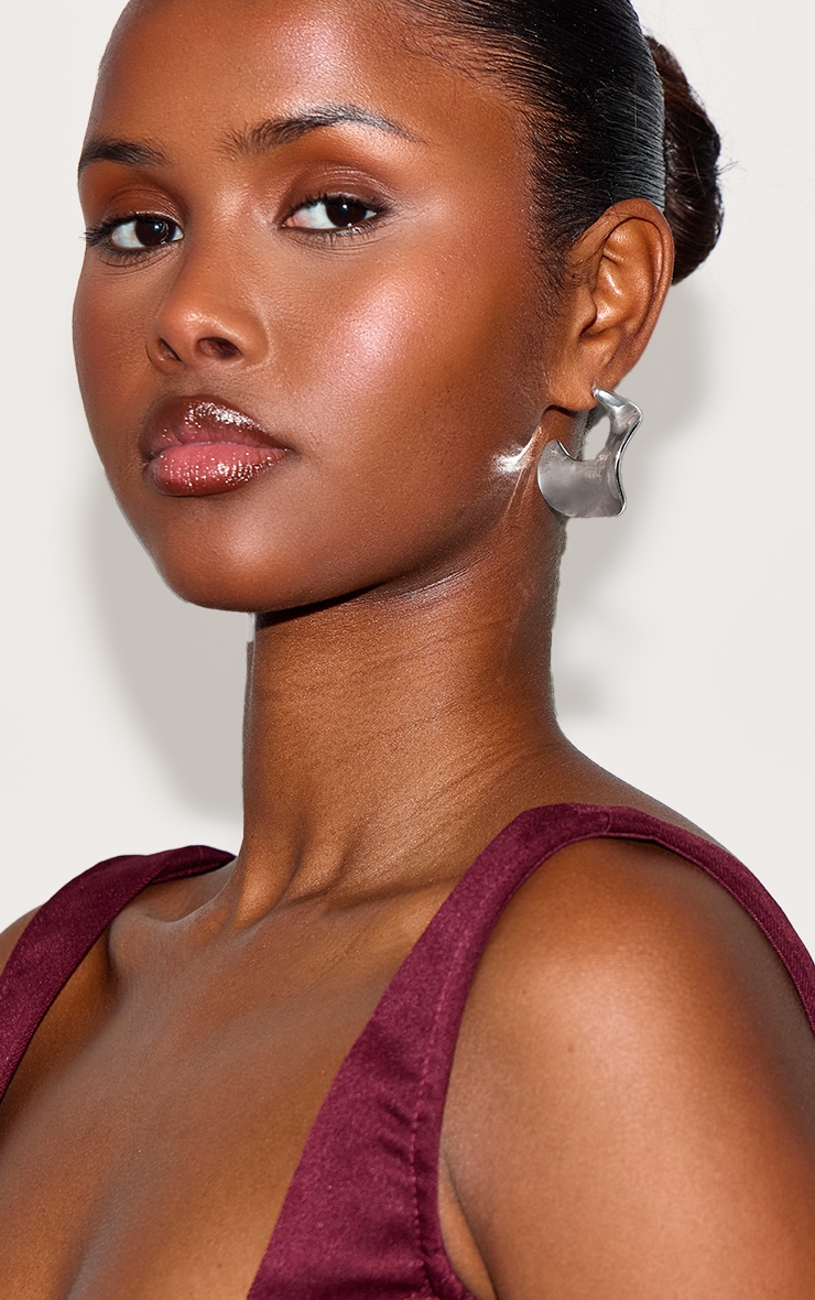 Silver Crinkle Square Shape Hoop Earrings image 3