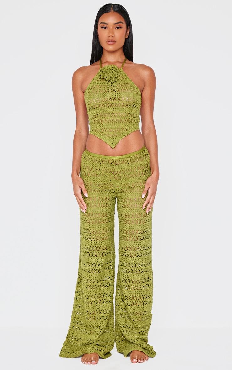 Top de plage en maille style crochet kaki à appliqué fleur et dos nu image 3