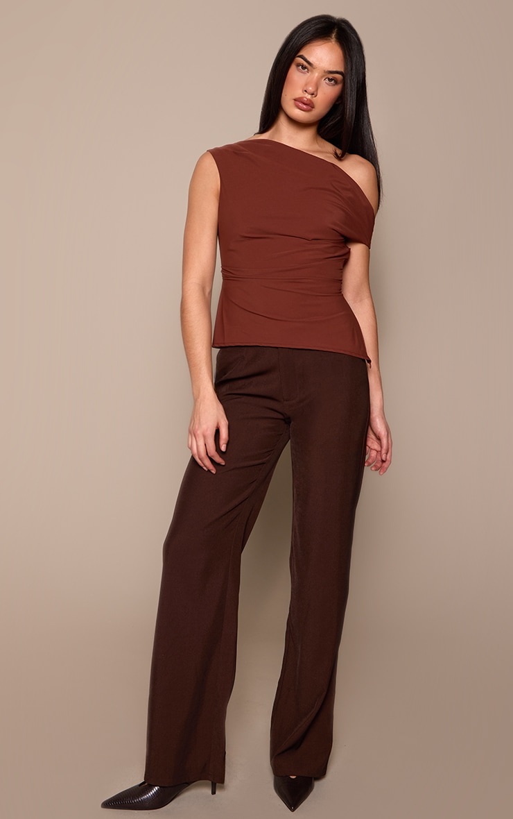 Top drapé chocolat à col asymétrique image 3