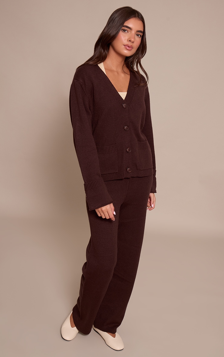 Cardigan chocolat à manchettes retroussées image 3