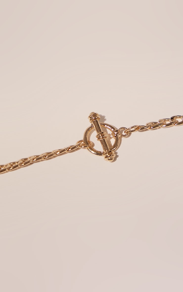 Gold Simple Chain T Bar Detail Necklace image 3