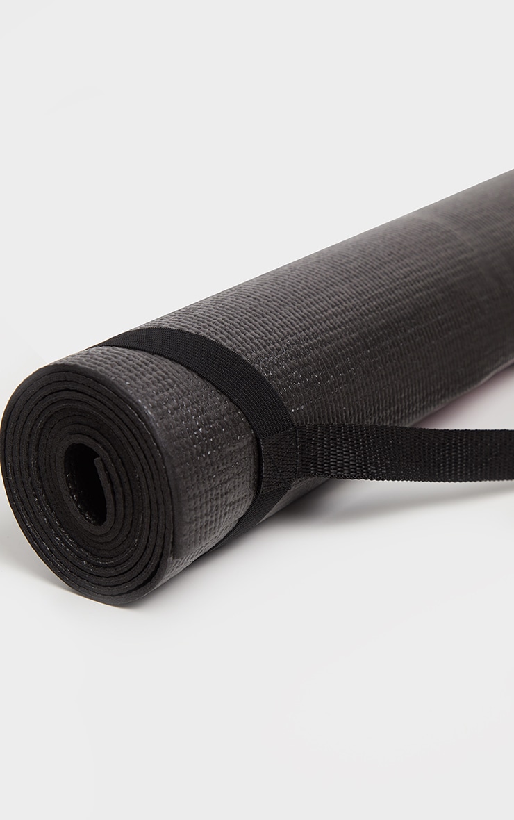 PRETTYLITTLETHING Black Yoga Mat PrettyLittleThing USA