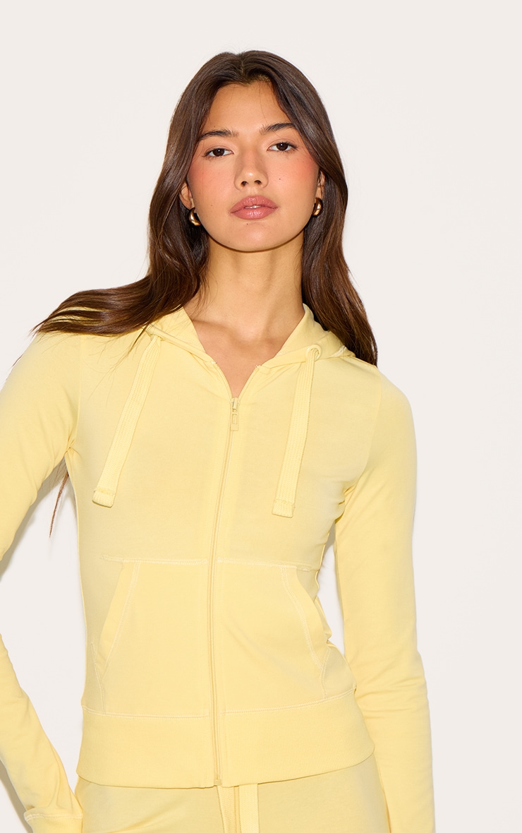 Top de survêtement ajusté jaune beurre à zip image 4