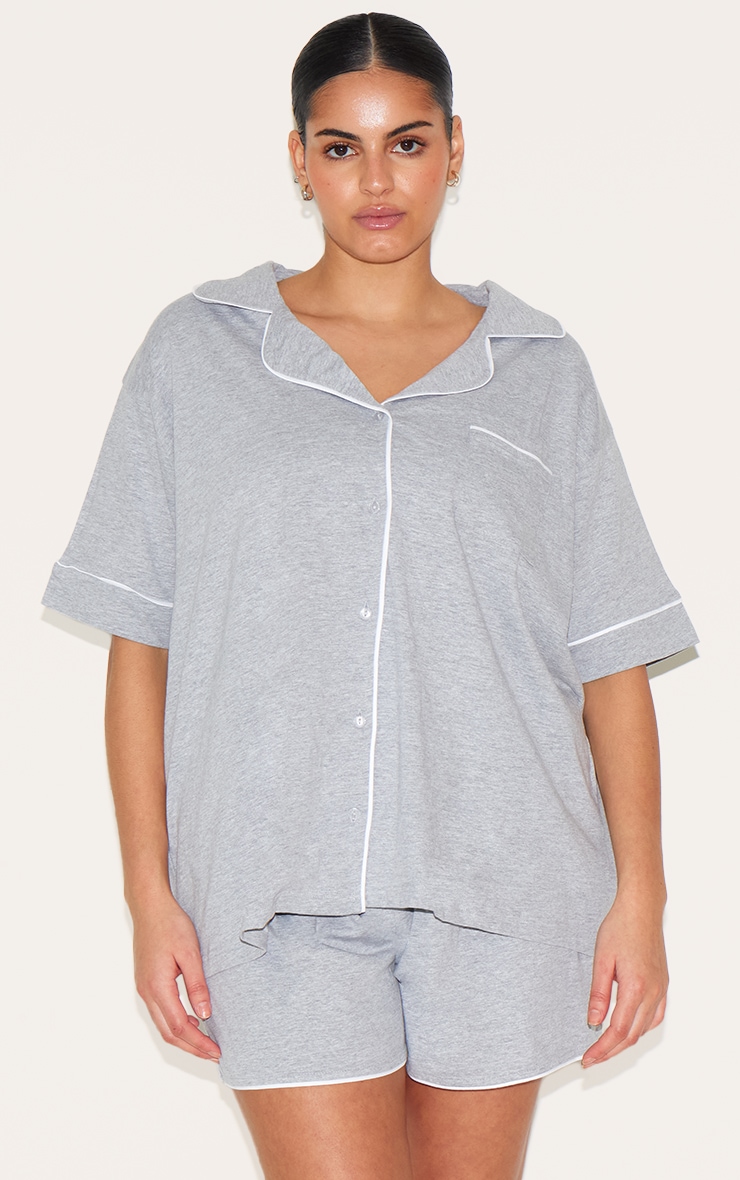 Plus Ensemble de pyjama court en jersey gris à lisérés contrastants image 1
