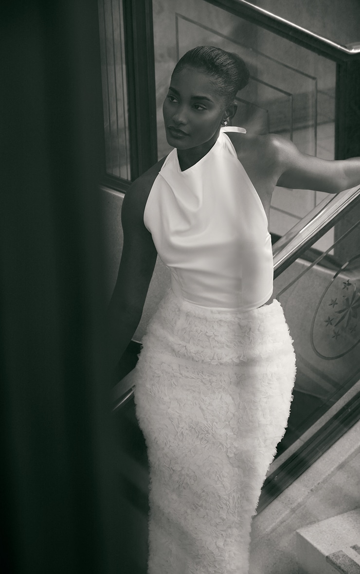Premium White Tulle Floral Ruffle Detail Maxi Skirt image 4