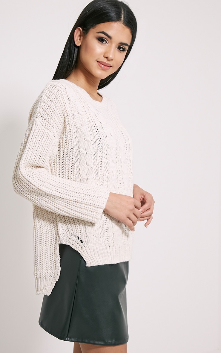 Jada Cream Knitted Jumper Sweaters PrettyLittleThing