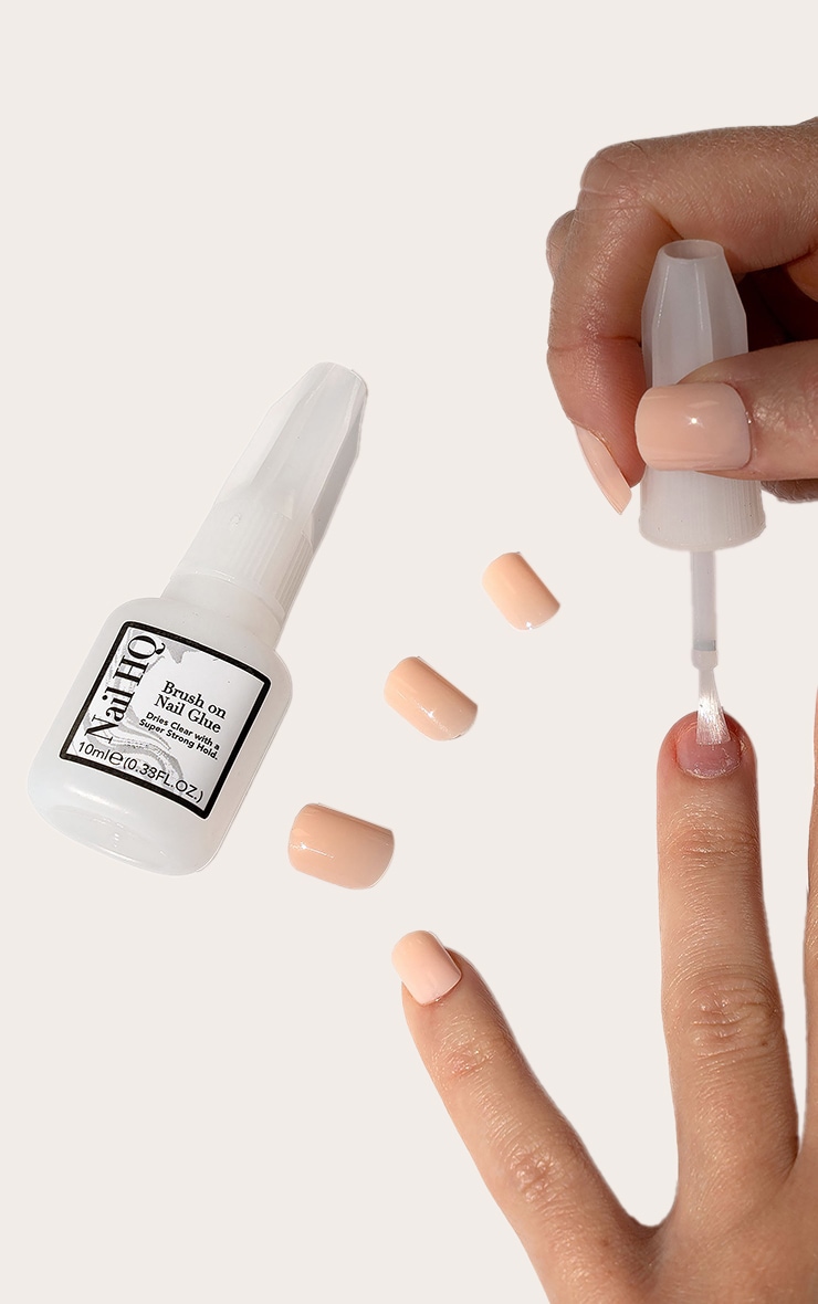 Nail Hq Brush On Nail Glue 10 Ml image 2