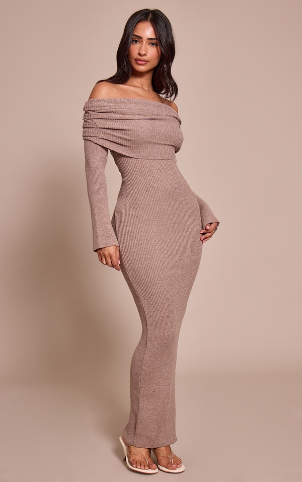 Petite Robe longue en maille tricot taupe à manches longues