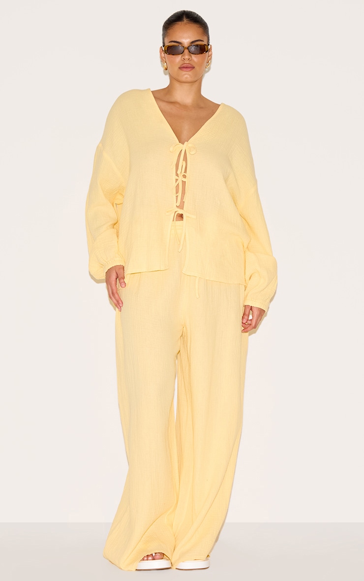 Plus Pantalon large citronné texturé en étamine image 1
