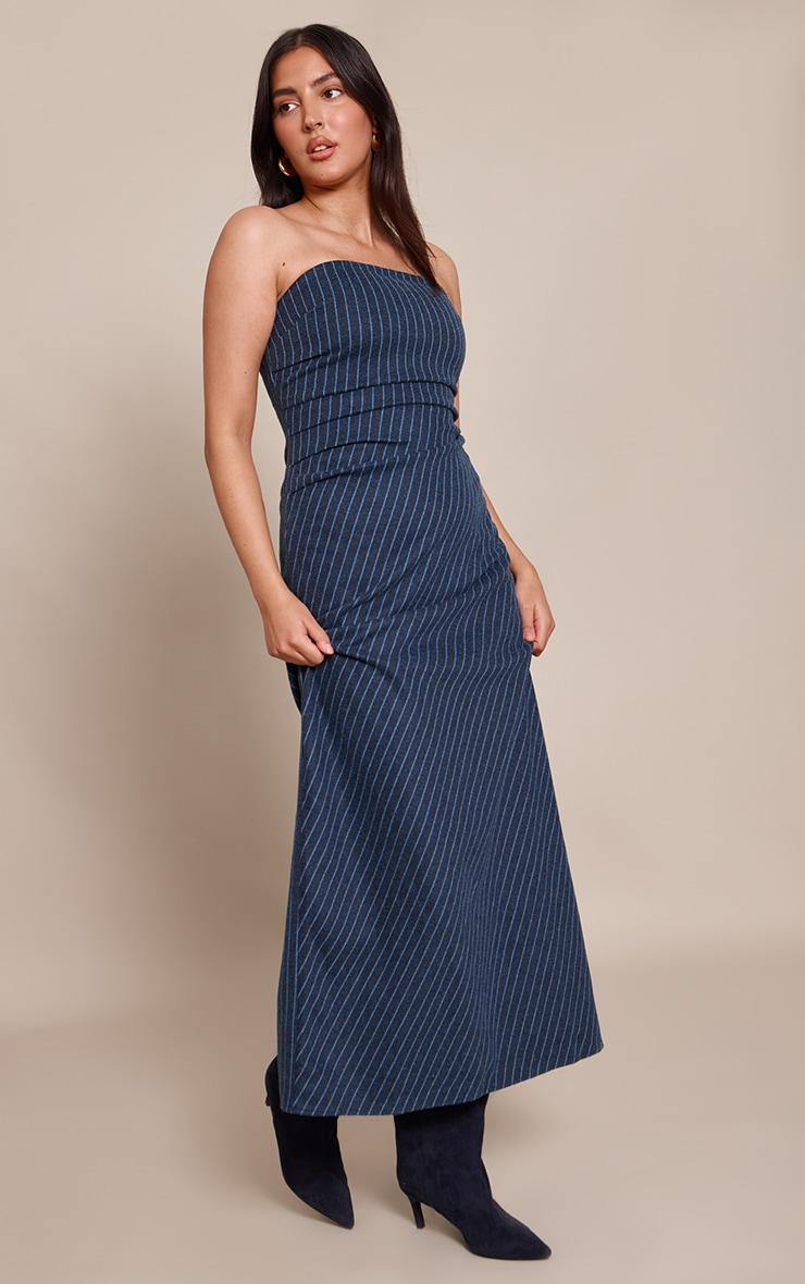 Robe bustier longue brossée bleu marine à fines rayures image 3