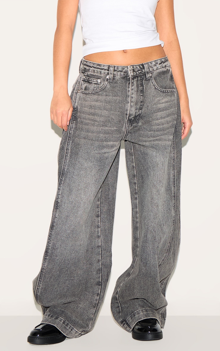 Petite Washed Grey Denim Side Pleated Detail Wide Leg Jeans image 2