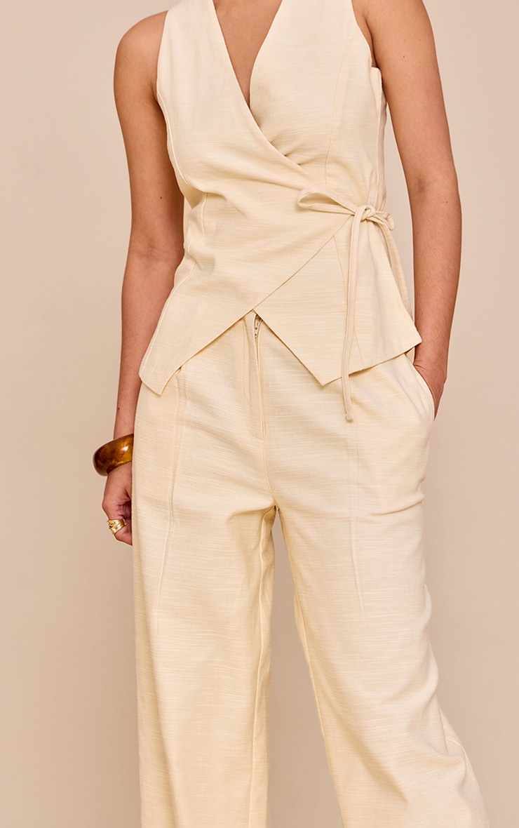 Pantalon large texturé amande plissé à taille mi-haute image 4