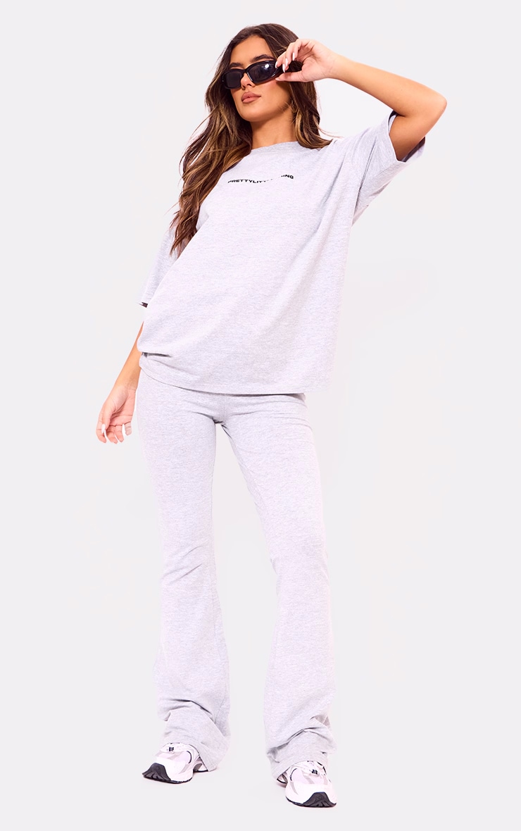 PRETTYLITTLETHING Ash Grey Print Flared Pant image 1