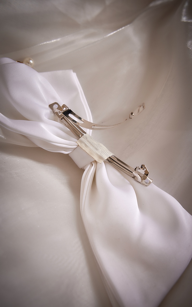 White Satin Oversized Pearl Detail Hair Clip image 3