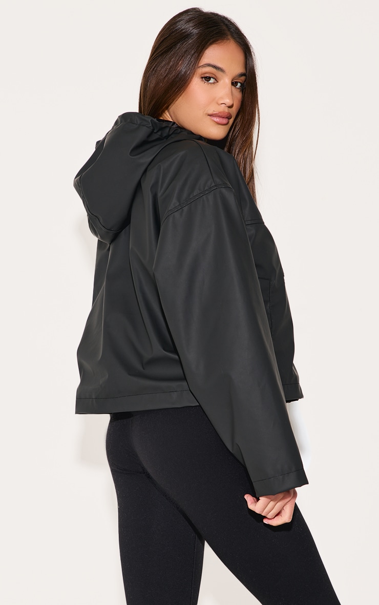 Veste courte noire à capuche image 2