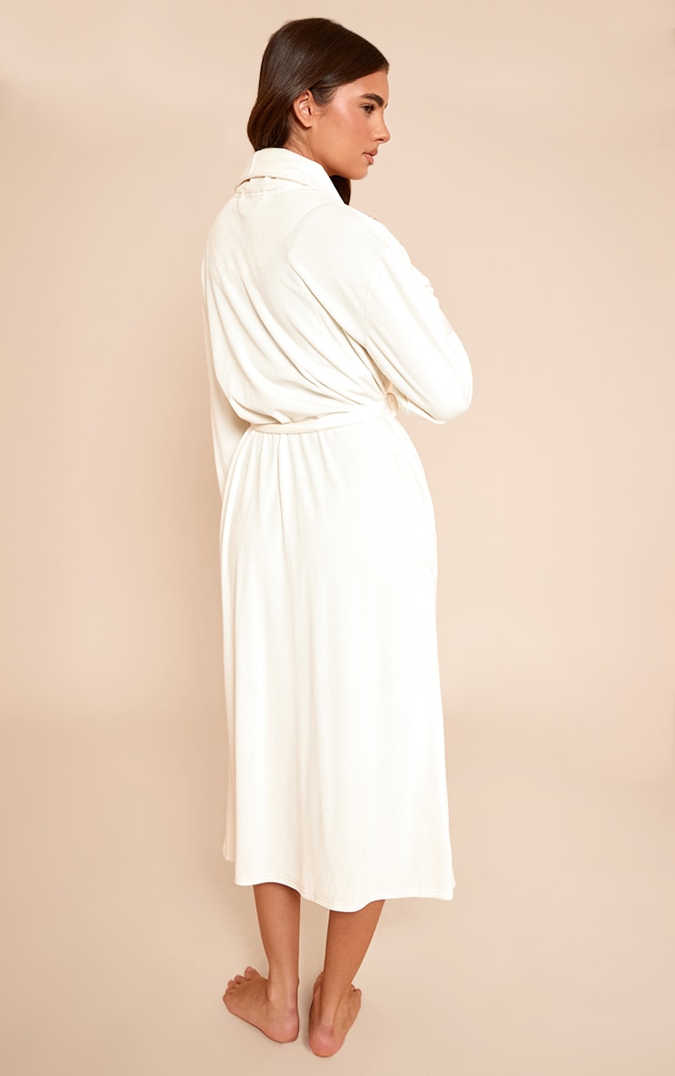 Peignoir doux crème à lisérés surjetés image 2