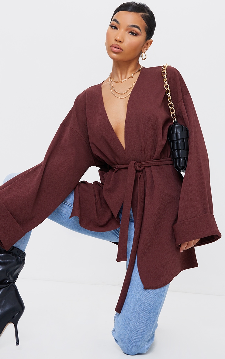 Blazer marron chocolat à manches oversize et ceinture