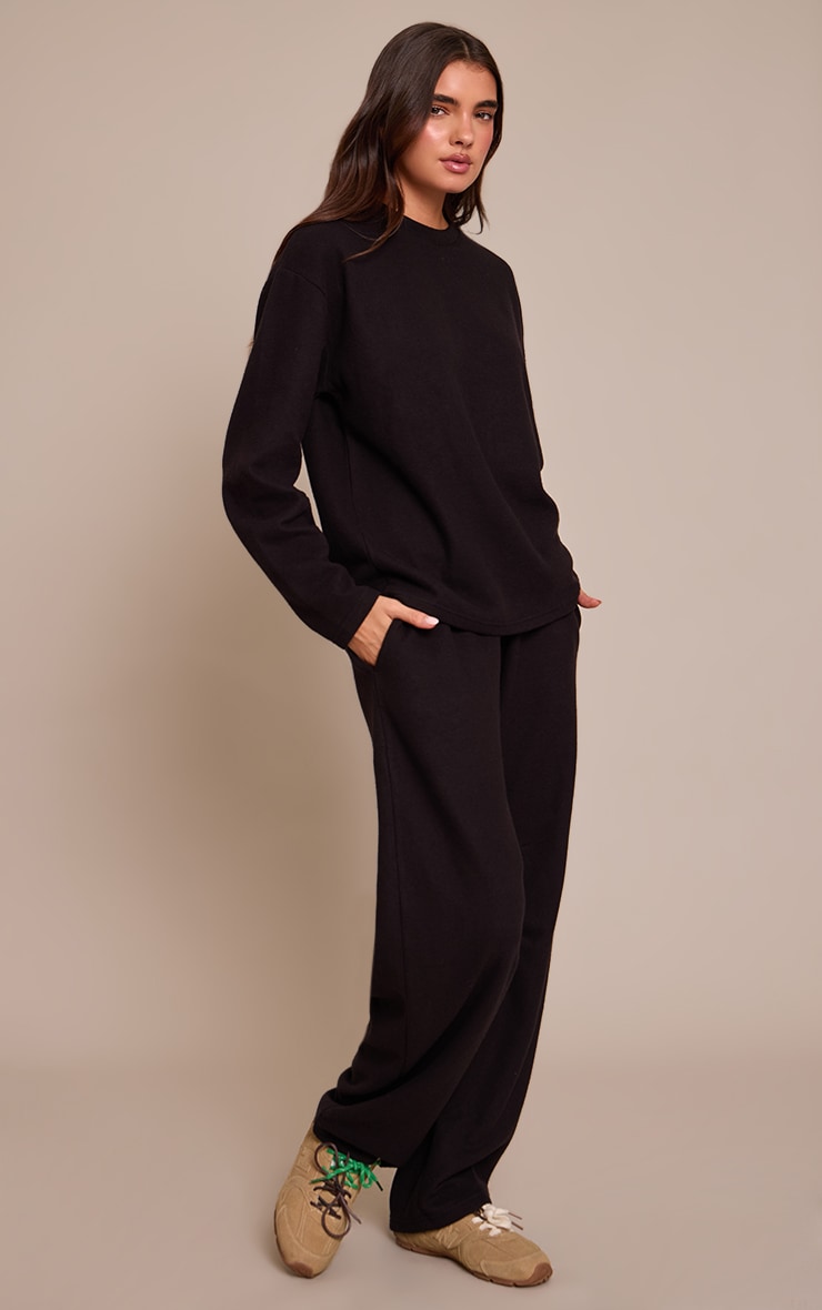 Sweat brossé côtelé noir à manches longues image 3