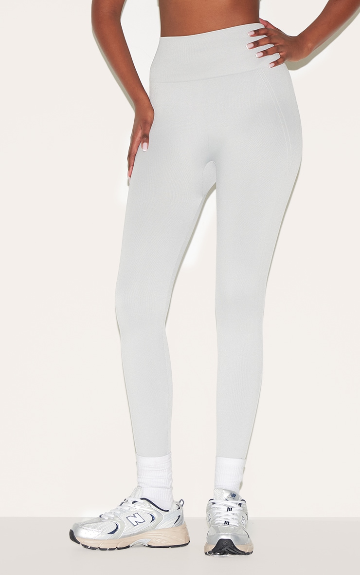 Legging gris clair à taille haute et lignes sans coutures image 2