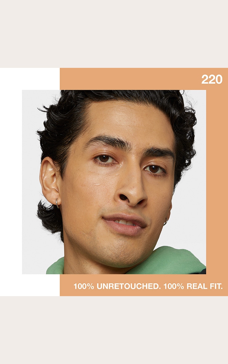 Maybelline Fit Me Matte & Poreless Foundation 220 Natural Beige image 5