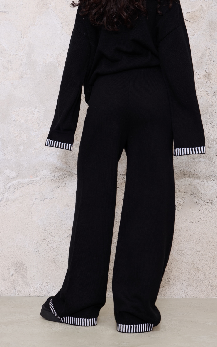 Pantalon en maille tricot noire et blanche à cordons ajustables et coutures contrastées image 3