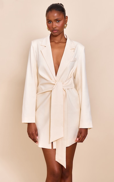 Robe blazer tissée amande nouée sur le côté