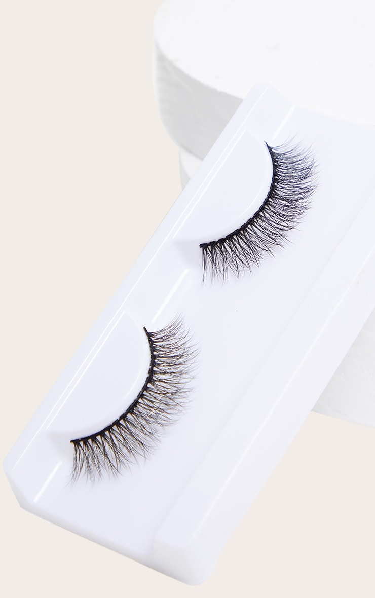 Peaches & Cream NO 29 False Eyelashes image 3