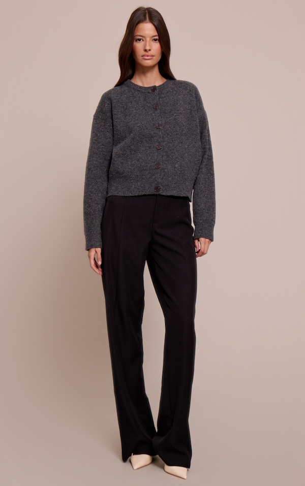 Cardigan en maille tricot gris anthracite à col ras