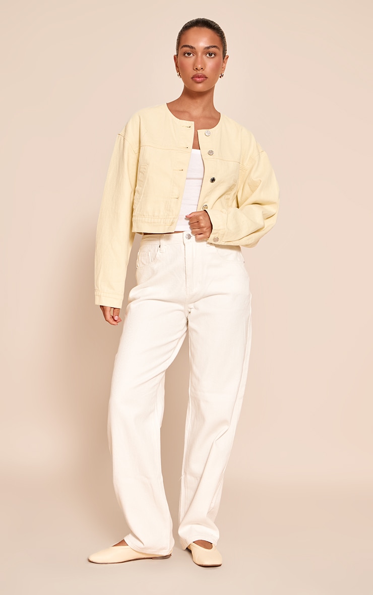 Veste courte en jean crème au beurre sans revers image 3