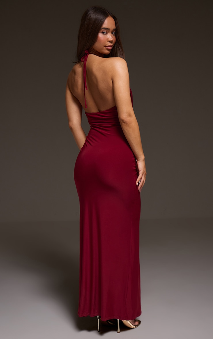 Robe longue moulante bordeaux drapée à dos nu image 2