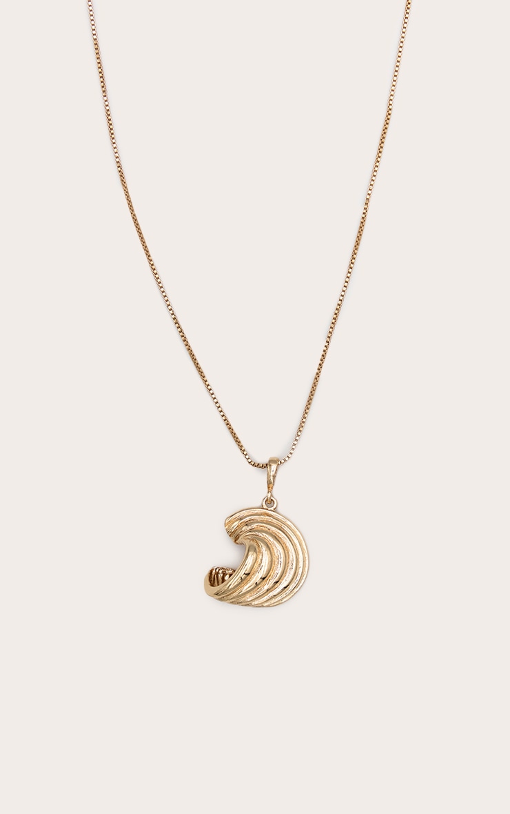 Gold Ribbed Curved Pendant Necklace image 3