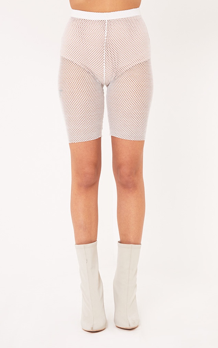 Alcina Cream Cycle Shorts Shorts PrettyLittleThing