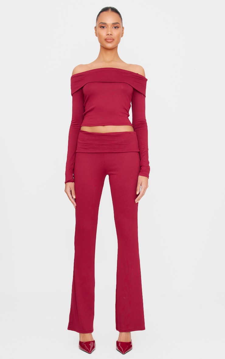 Pantalon flare skinny doux bordeaux replié image 1