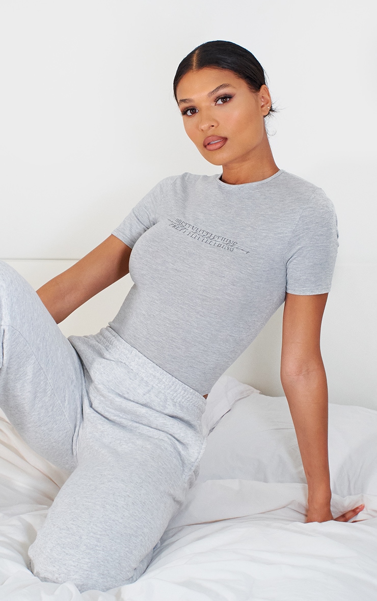 PRETTYLITTLETHING Ash Grey Crew Neck Short Sleeve Bodysuit