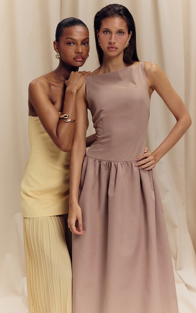 Robe mi-longue taupe à taille tombante