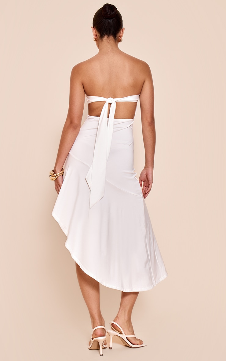 Robe bustier droite douce blanche à dos noué et ourlet asymétrique image 2