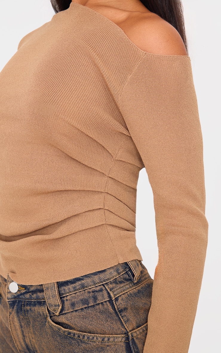 Top asymétrique en maille tricot fine taupe image 4